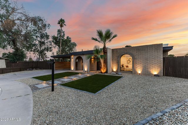 11801 N 37TH Way, Phoenix, AZ 85028