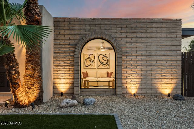 11801 N 37TH Way, Phoenix, AZ 85028