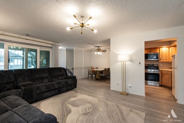 15713 orlan brook Drive 100, Orland Park, IL 60462