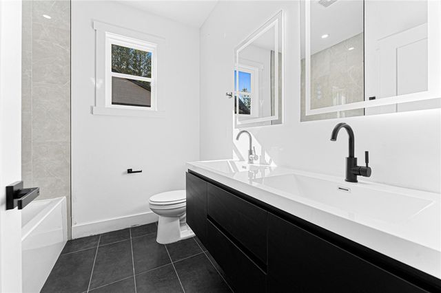 2923 Old Greenville Highway, Central, SC 29630