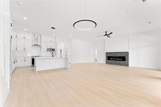 2923 Old Greenville Highway, Central, SC 29630