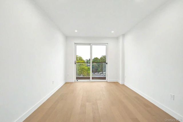 150-02 Northern Boulevard 3G, Flushing, NY 11354