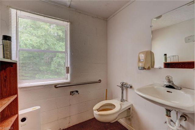 164 Tyre Dodson Road, Reidsville, NC 27320