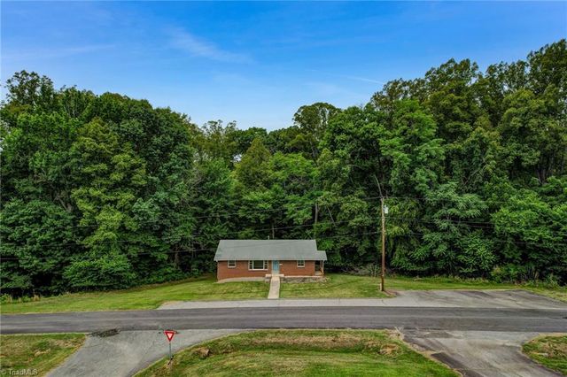 164 Tyre Dodson Road, Reidsville, NC 27320