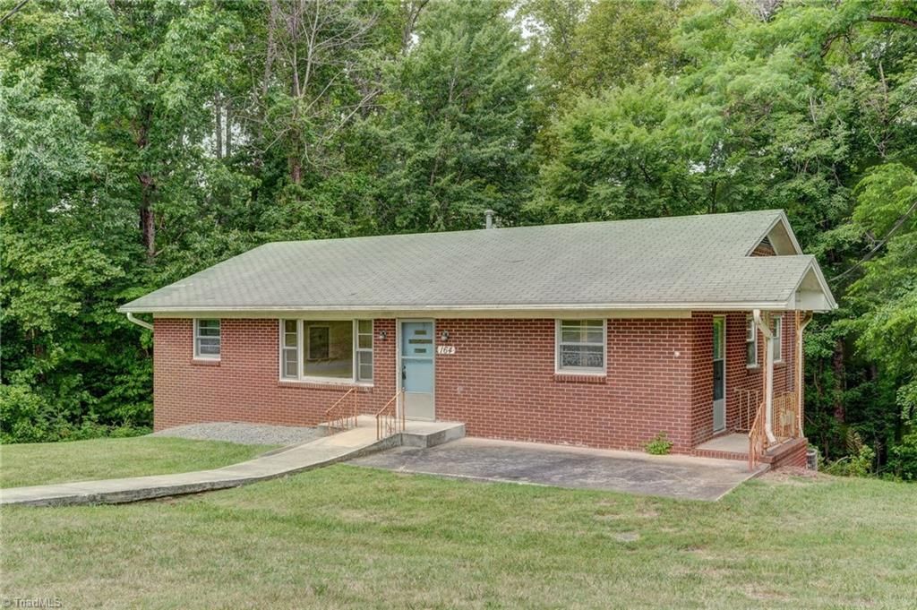 164 Tyre Dodson Road, Reidsville, NC 27320
