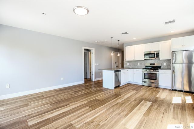 66 Main Street 2F, Dobbs Ferry, NY 10522