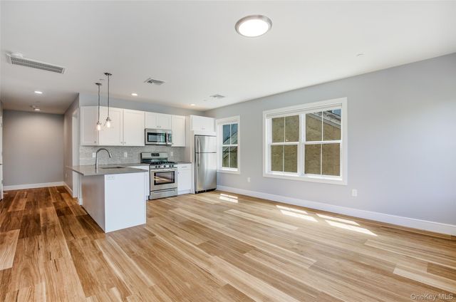 66 Main Street 2F, Dobbs Ferry, NY 10522