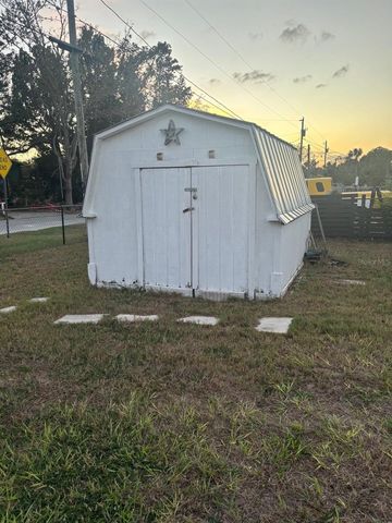 7325 MARYLAND AVENUE, Hudson, FL 34667