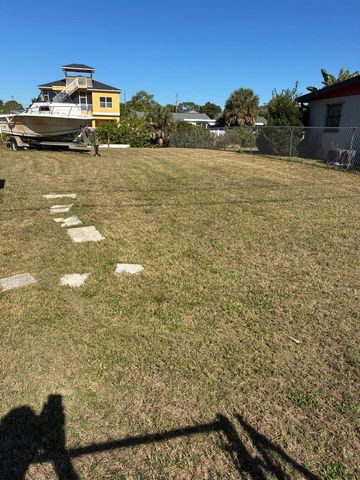 7325 MARYLAND AVENUE, Hudson, FL 34667