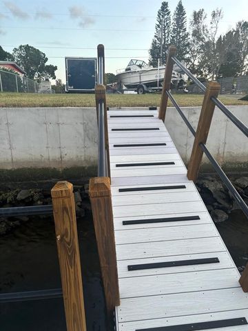 7325 MARYLAND AVENUE, Hudson, FL 34667