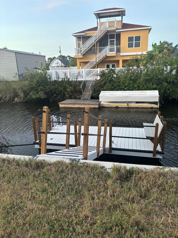 7325 MARYLAND AVENUE, Hudson, FL 34667