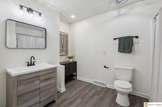 16506 Castelar Street, Omaha, NE 68130