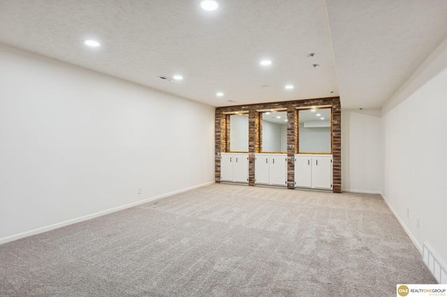 16506 Castelar Street, Omaha, NE 68130