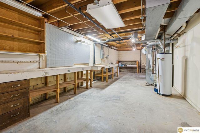 16506 Castelar Street, Omaha, NE 68130