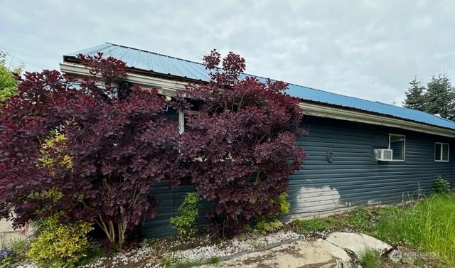 320 Queen Avenue, Pe Ell, WA 98572