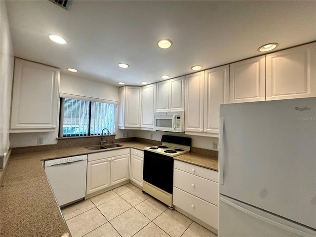 5207 WILLOW LINKS 34, Sarasota, FL 34235