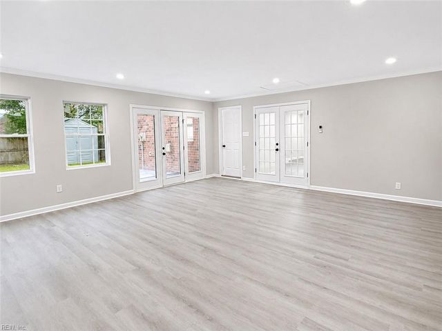 700 Hemlock CRES, Virginia Beach, VA 23464