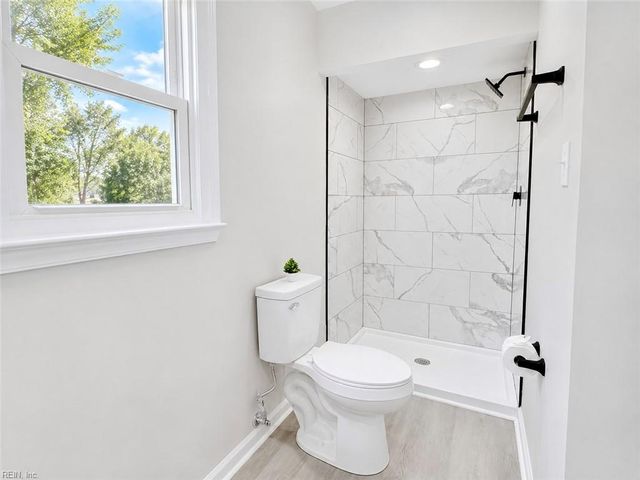 700 Hemlock CRES, Virginia Beach, VA 23464