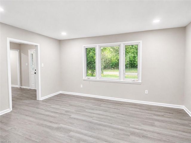 700 Hemlock CRES, Virginia Beach, VA 23464