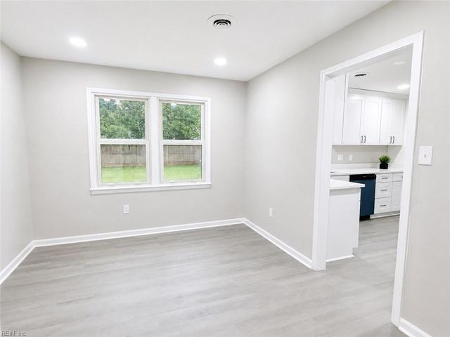 700 Hemlock CRES, Virginia Beach, VA 23464