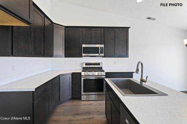 420 S TREELINE PL, Airway Heights, WA 99001