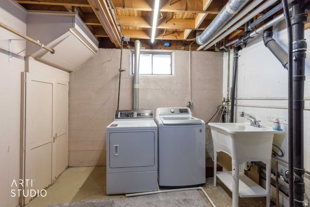 186 W 4800 S, Washington Terrace, UT 84405