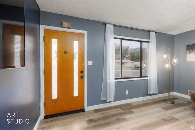 186 W 4800 S, Washington Terrace, UT 84405