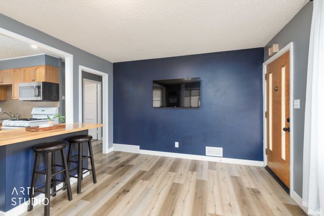 186 W 4800 S, Washington Terrace, UT 84405