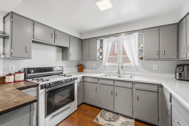 1533 Kentucky AVENUE, Sheboygan, WI 53081
