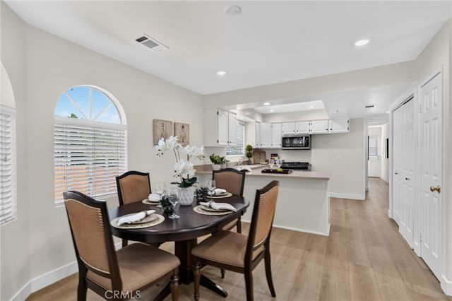 300 W Laurel Avenue, Sierra Madre, CA 91024