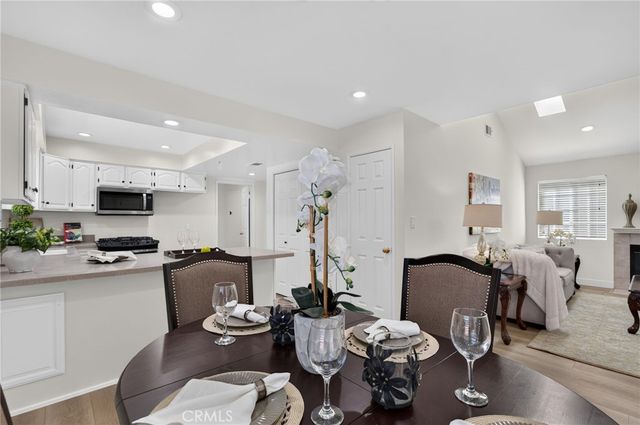 300 W Laurel Avenue, Sierra Madre, CA 91024