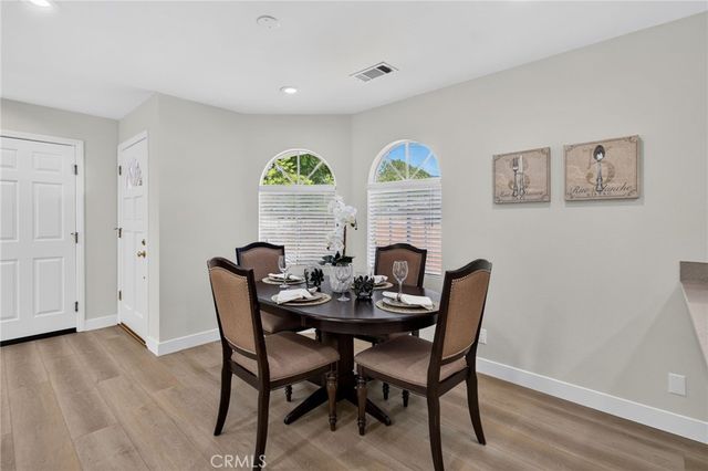 300 W Laurel Avenue, Sierra Madre, CA 91024