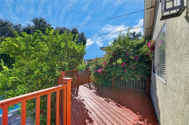300 W Laurel Avenue, Sierra Madre, CA 91024