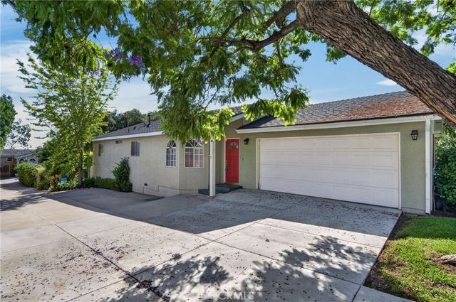 300 W Laurel Avenue, Sierra Madre, CA 91024