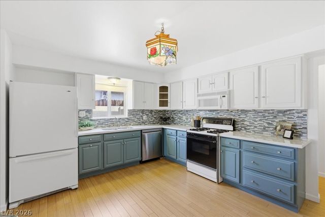 1214 Arapaho Way, Boulder City, NV 89005