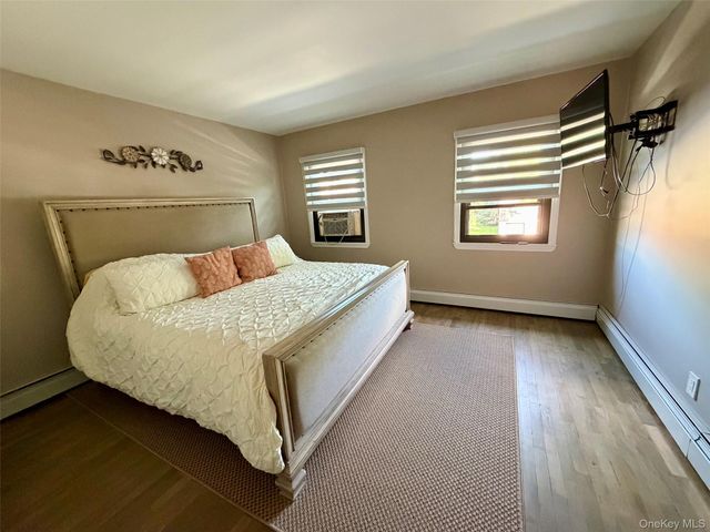 55 Tulip Avenue B5-5, Floral Park, NY 11001