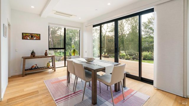 2789 Bardy Rd, Santa Rosa, CA 95404