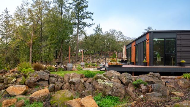 2789 Bardy Rd, Santa Rosa, CA 95404