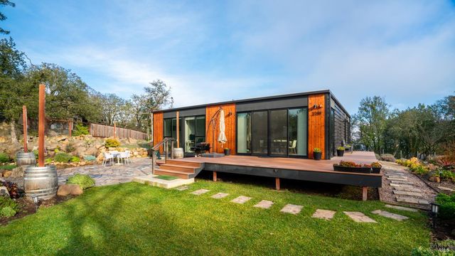 2789 Bardy Rd, Santa Rosa, CA 95404