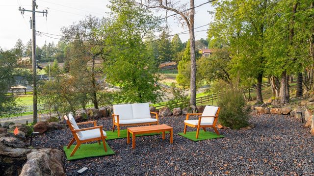 2789 Bardy Rd, Santa Rosa, CA 95404