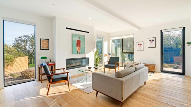 2789 Bardy Rd, Santa Rosa, CA 95404