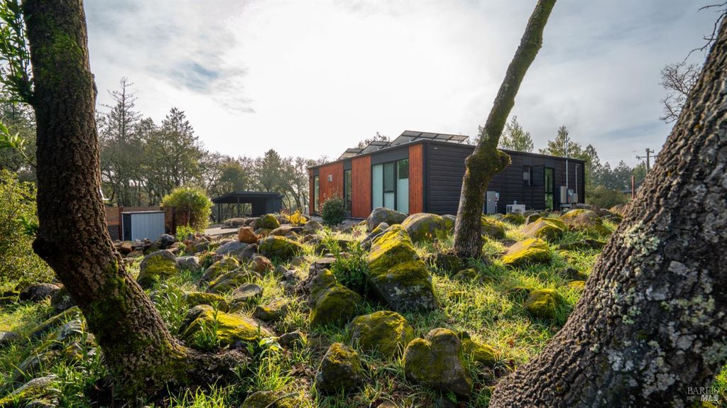 2789 Bardy Rd, Santa Rosa, CA 95404