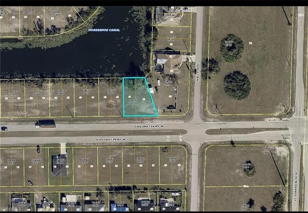 2437 Diplomat PKWY W, CAPE CORAL, FL 33993 — photo 2