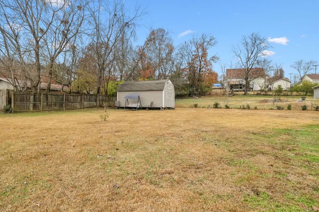 100 Starr Dr, Mount Juliet, TN 37122