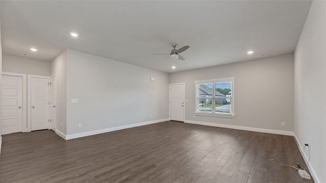 1100 Pebble Pass, Centerton, AR 72719