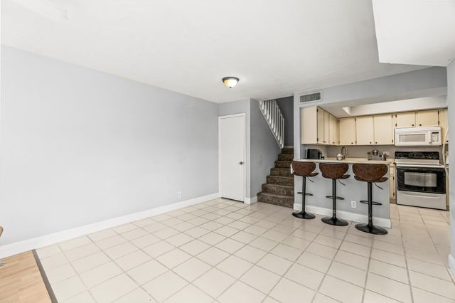 3900 Village Drive D, Delray Beach, FL 33445