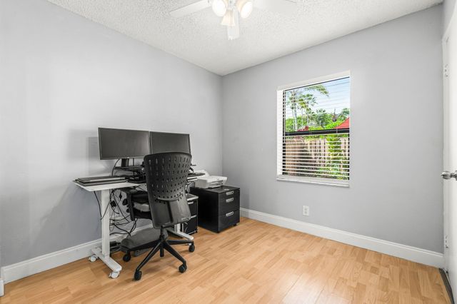 3900 Village Drive D, Delray Beach, FL 33445