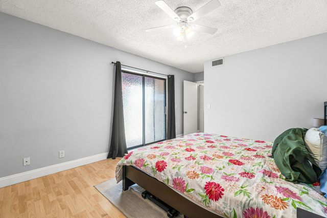 3900 Village Drive D, Delray Beach, FL 33445