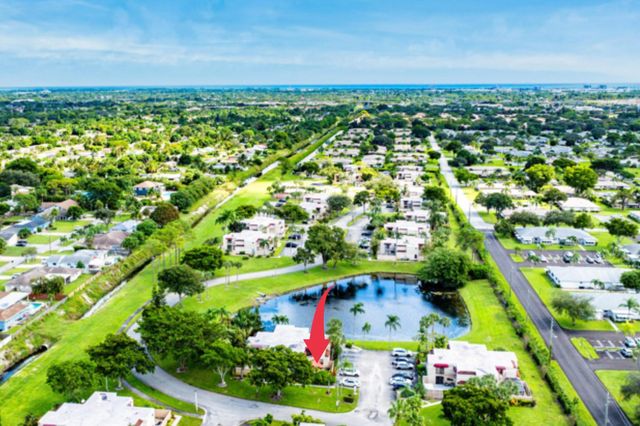 3900 Village Drive D, Delray Beach, FL 33445