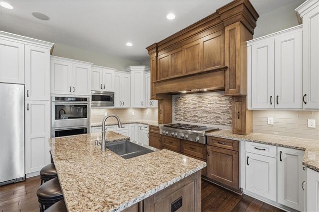 303 Groomes Ct, Marshall, PA 15090